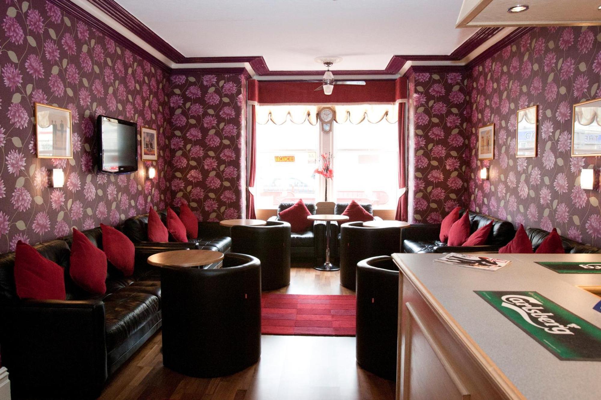 Valentine Lodge Over 21 Adult Couples Only แบล็คพูล ภายนอก รูปภาพ