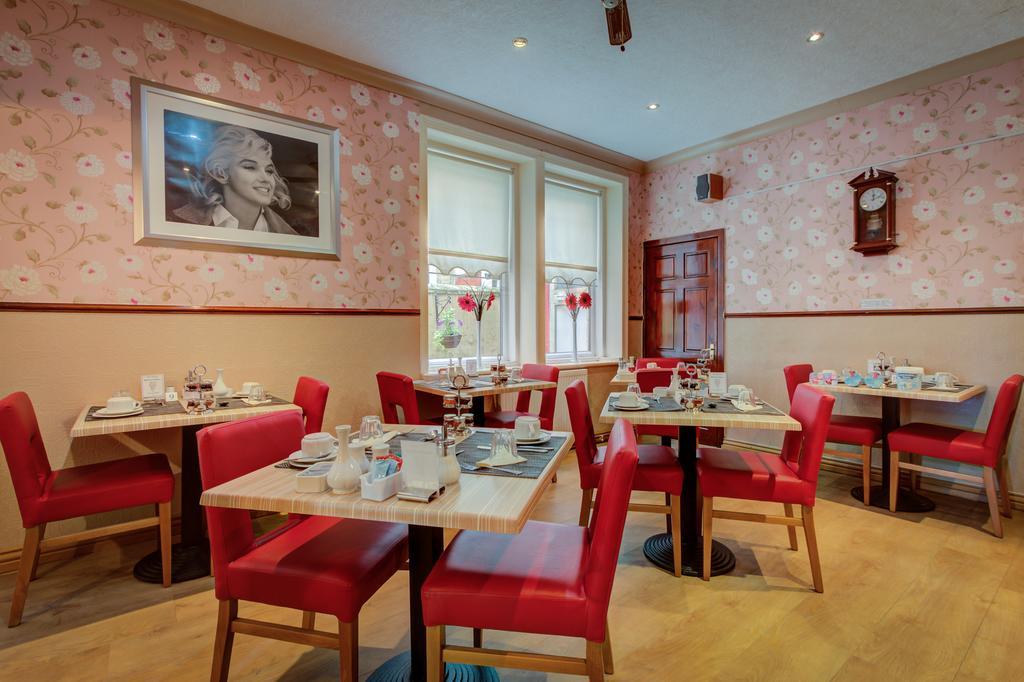 Valentine Lodge Over 21 Adult Couples Only แบล็คพูล ภายนอก รูปภาพ